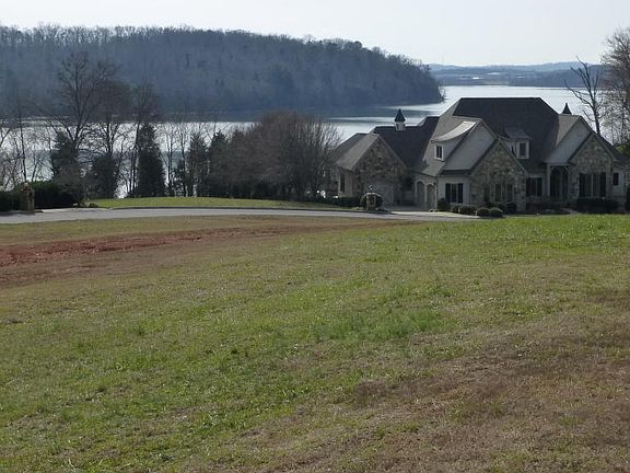 3rd image of 120 Starling Dr