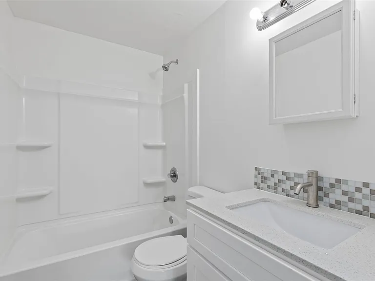 3571 E Portland Ave #3 — Photo 5