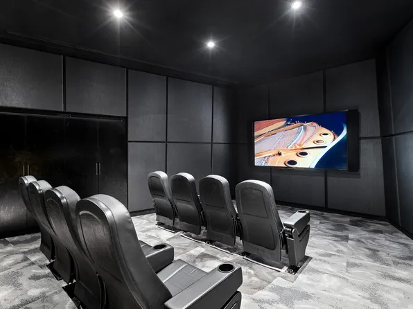 400 Park Avenue South image 18 of 24