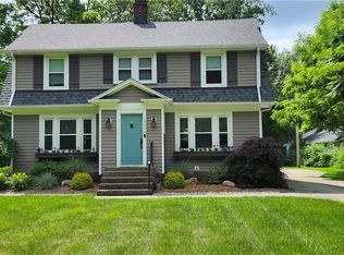 19036 Brewster Rd, Aurora, OH 44202