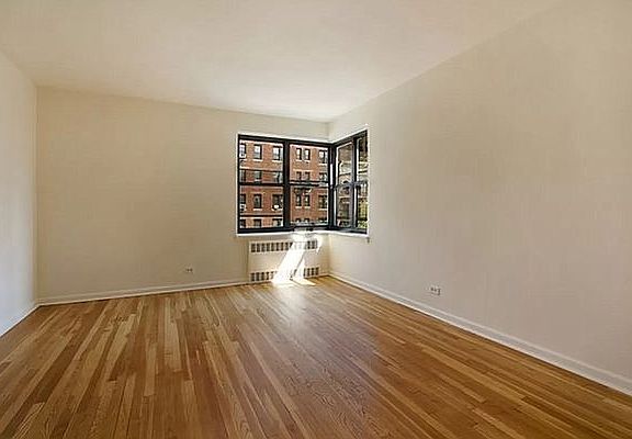 3rd image of 711 W End Ave APT 5CN