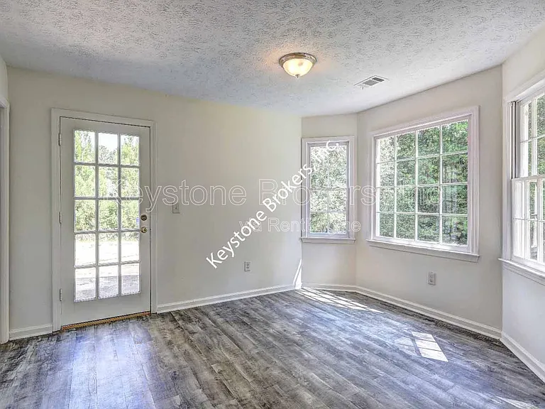 9166 Tara Dr SW — Photo 5