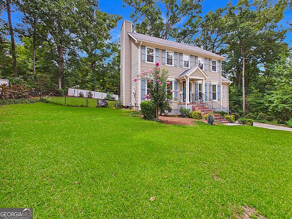2nd image of 125 Rivoli Oaks Cir