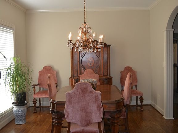 4th image of 3926 Gaineswood Ln