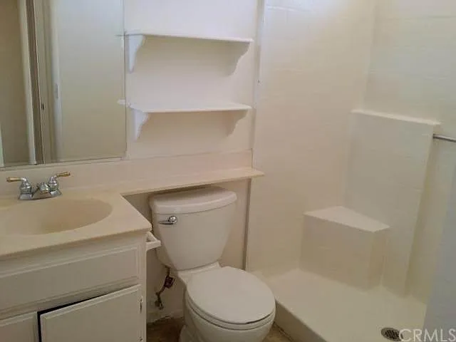 10704 Villa St — Photo 4