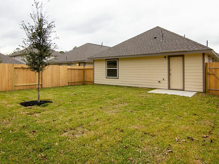 3712 Alexus Dr — Photo 5