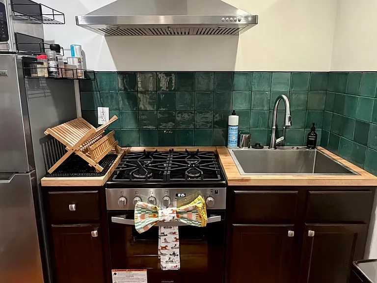 4962 Los Feliz Blvd — Photo 10
