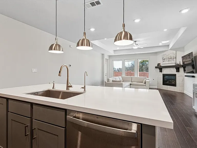3307 Ashlar Ct — Photo 3
