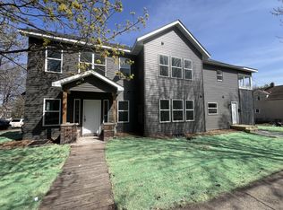 329 30th Ave N #1, Minneapolis, MN 55411