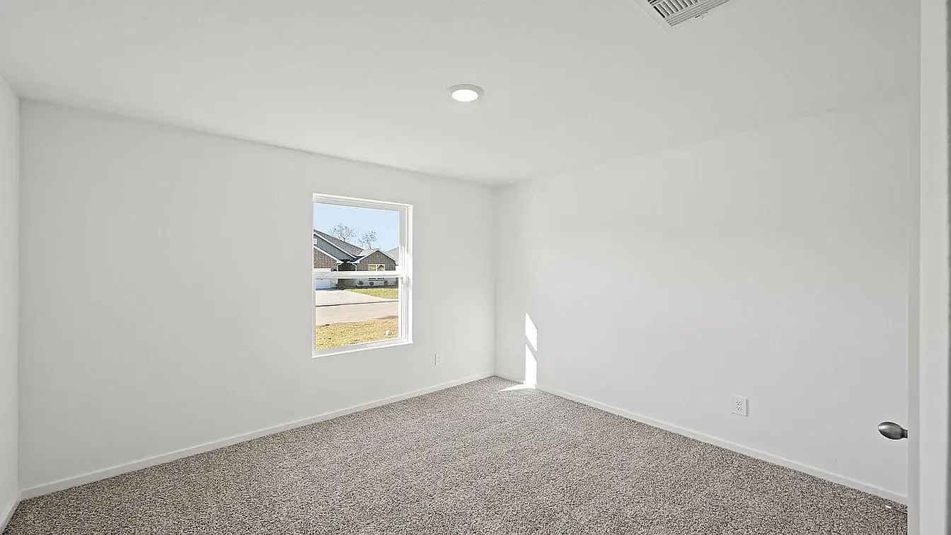 4 bed, 1476 sqft, $2,200 — Photo 4