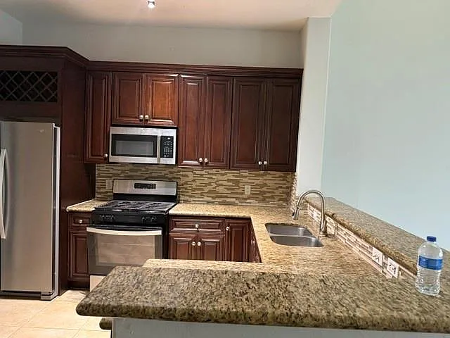 2410 Ranna Ct — Photo 12
