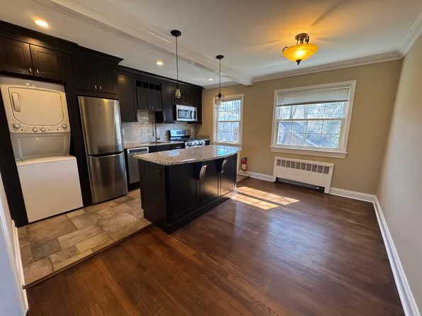 3 Wedgewood Dr APT 103, Verona, NJ 07044