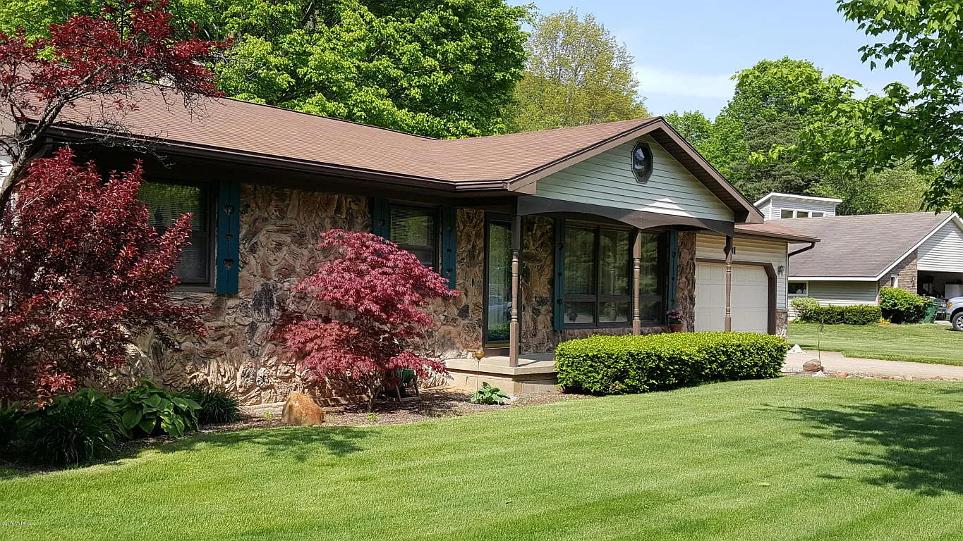 4161 Springfield Ct photo 1
