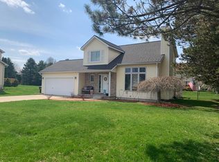 3925 Sun Rapids Dr, Okemos, MI 48864