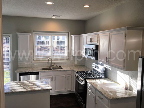 3rd image of 4861 Anclote Dr