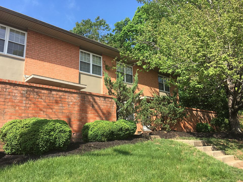 Building from road view