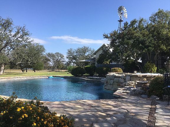 3rd image of 1267 Southwoods Dr