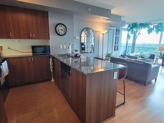 3rd image of 5740 Yonge St #1402
