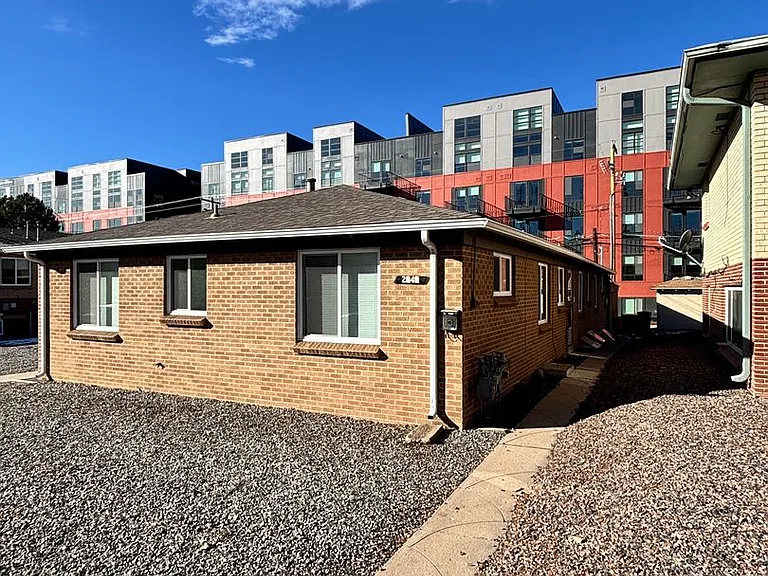 2347 S Race St #2347 — Photo 16