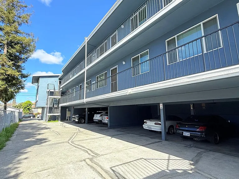 627 Dowling Blvd — Photo 17