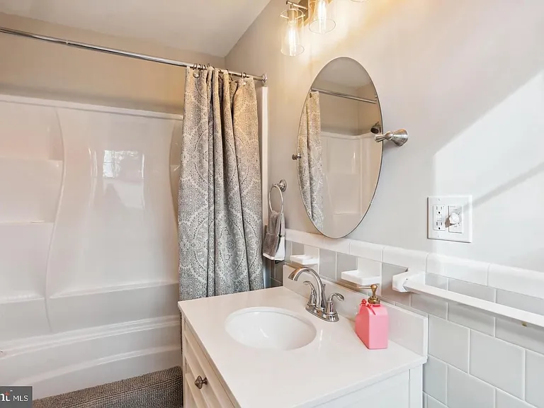 7832 Fulbright Ct — Photo 21