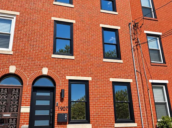 1907 Carpenter St, Philadelphia, PA 19146