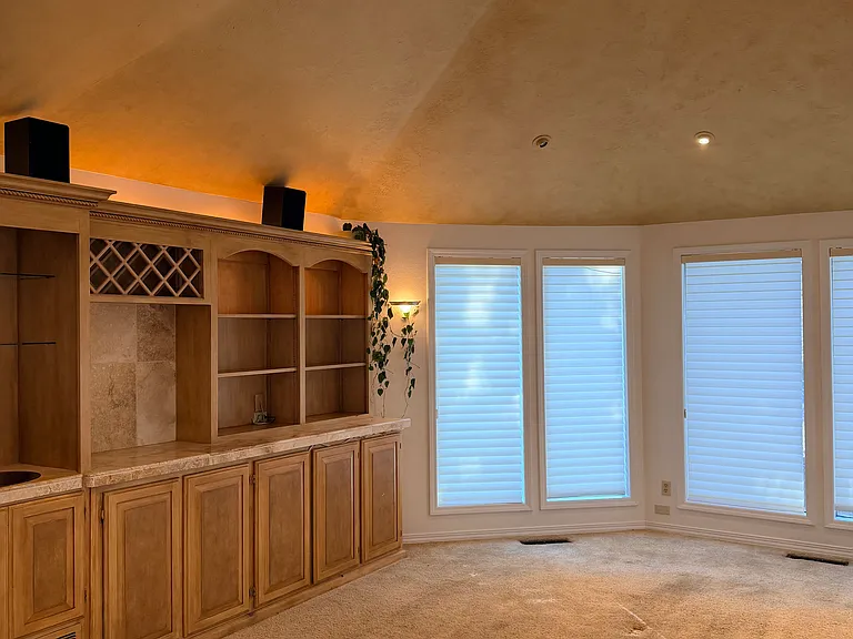 4515 Croisan Scenic Way S — Photo 4