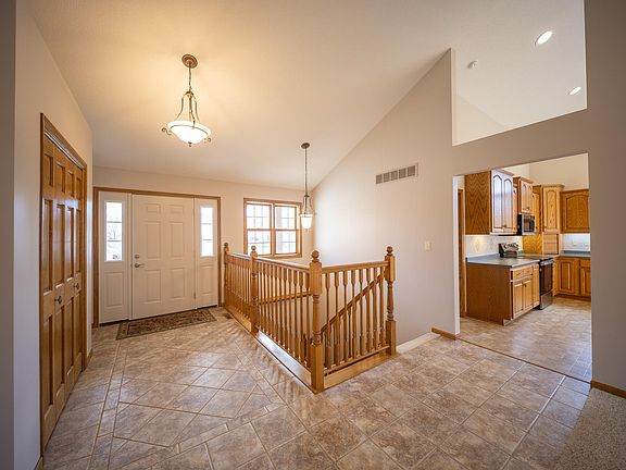 5th image of 4931 Scenic View Dr SW