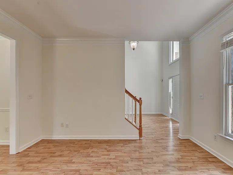 873 Red Rock Ct — Photo 6