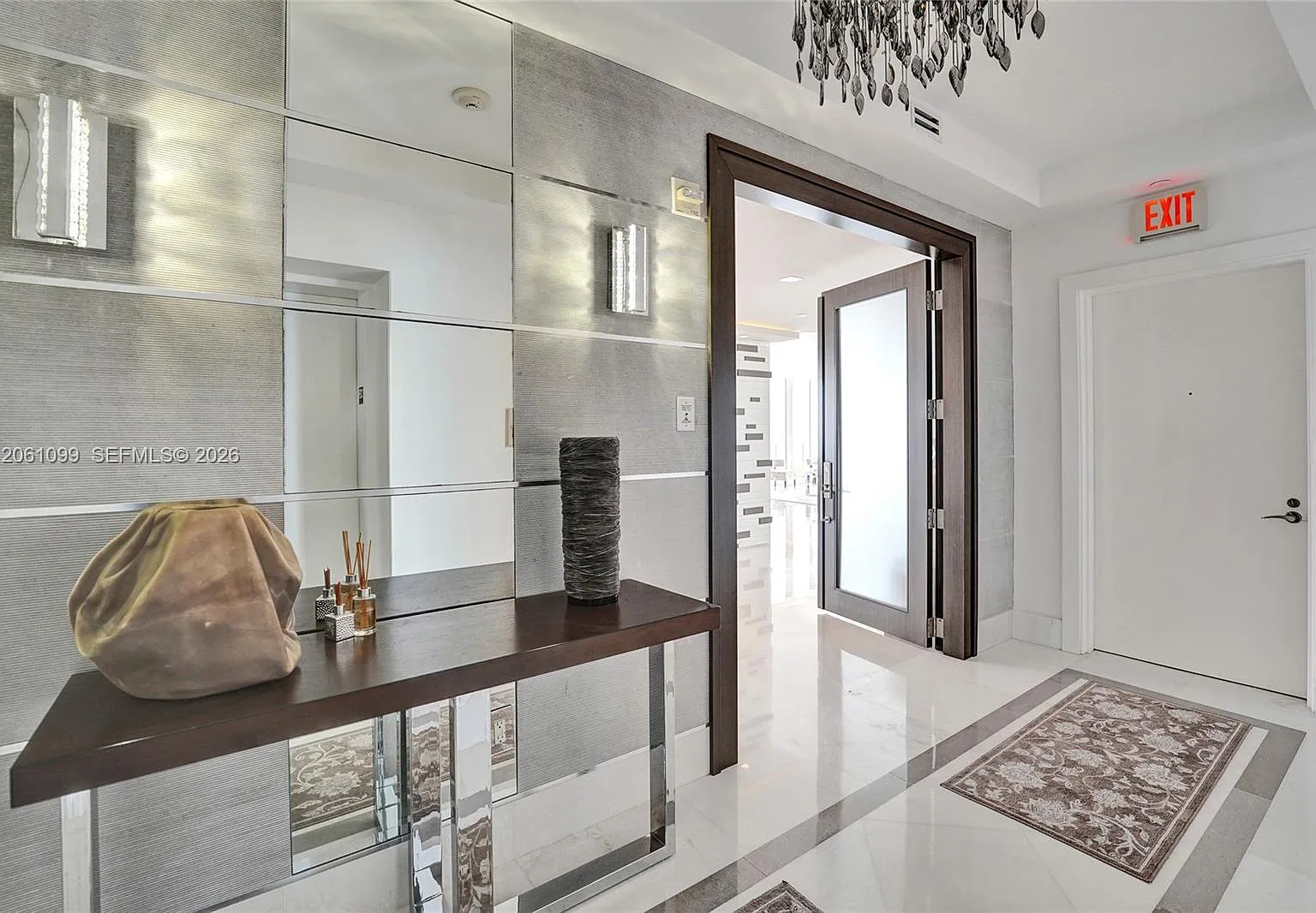 Acqualina Ocean Residence — Photo 2