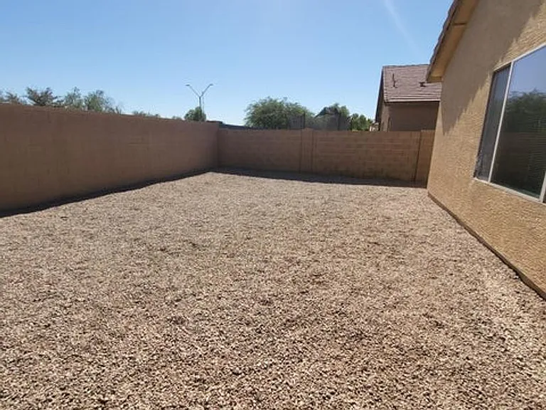 517 S 115th Dr — Photo 16