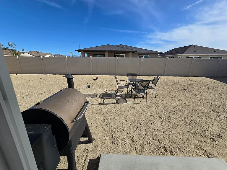 3336 Emerald Ln — Photo 19