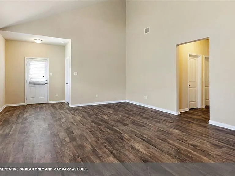 14909 Custis Ln — Photo 20