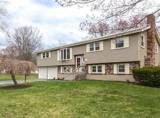 33 Maverick Cir, Billerica, MA 01821