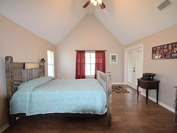 5th image of 19 White Oak Ln