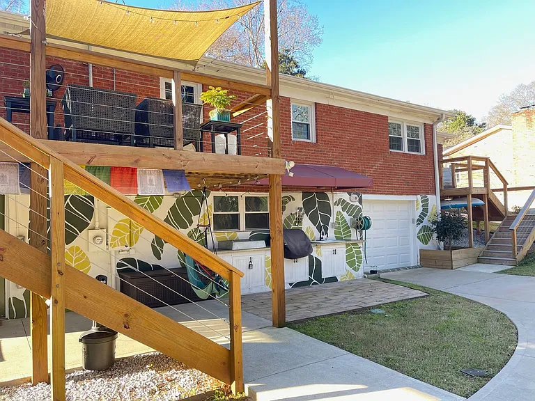 31 Swanson Ct — Photo 46