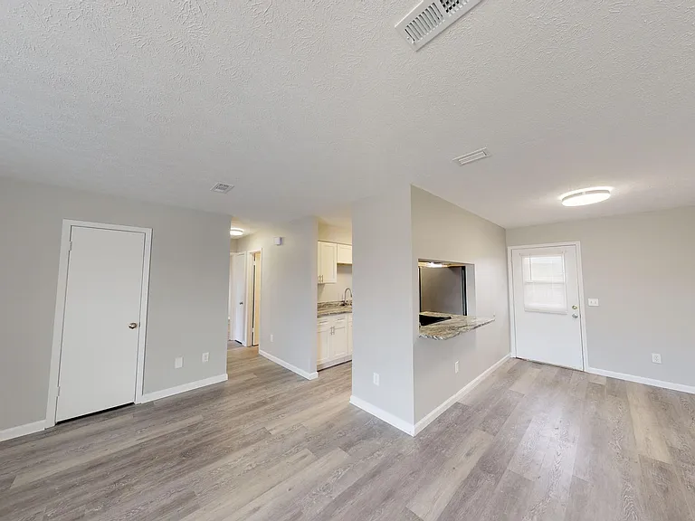 3426 Douglas Rd — Photo 4