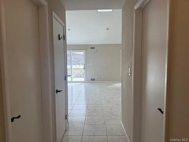 310 Jersey Ave #8 — Photo 13