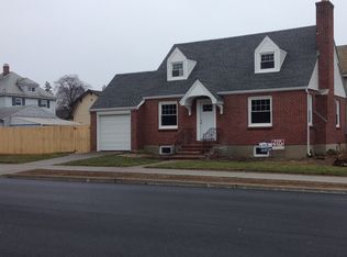 27 W Gates Ave, Lindenhurst, NY 11757