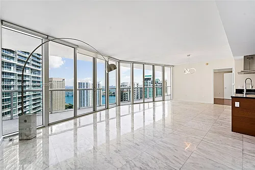 495 Brickell Ave #3904 Photo 1