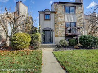 17 Emerald Ln, Old Bridge, NJ 08857