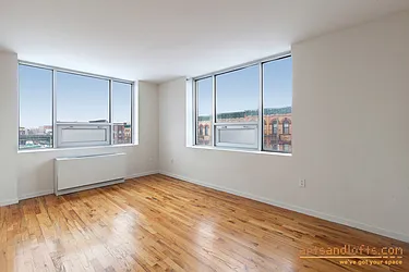 Rented by aptsandlofts.com