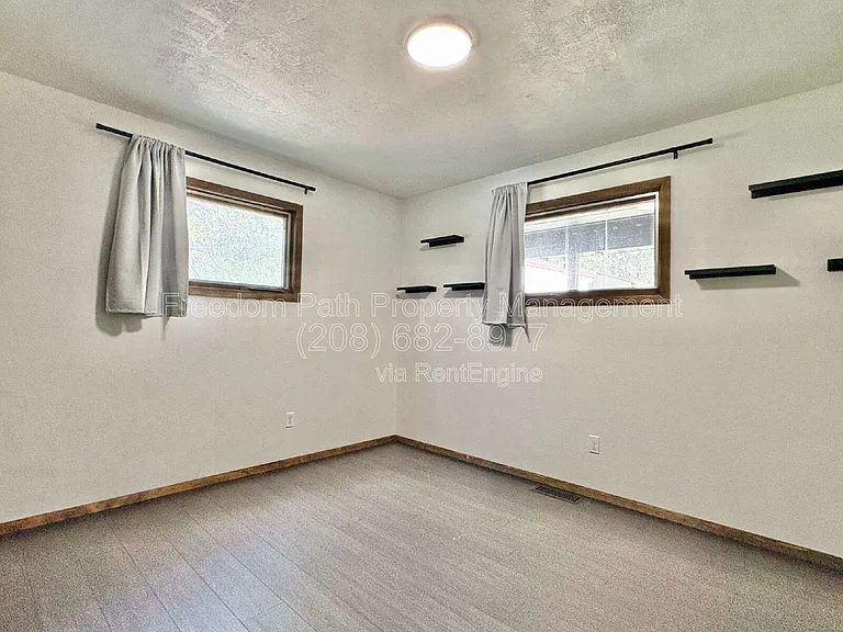 36658 E Hayden Lake Rd — Photo 17