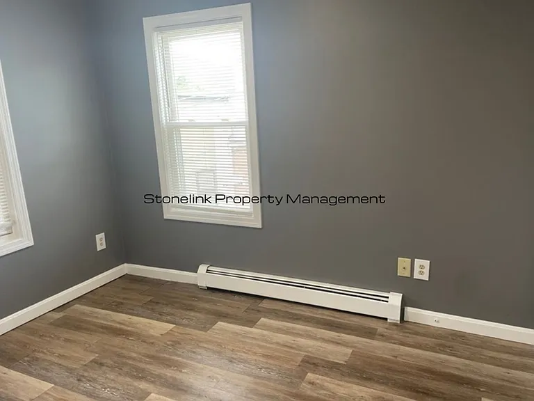 73-75 Blackstone St — Photo 3