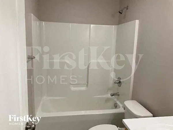 100 Ash Ave NW — Photo 10