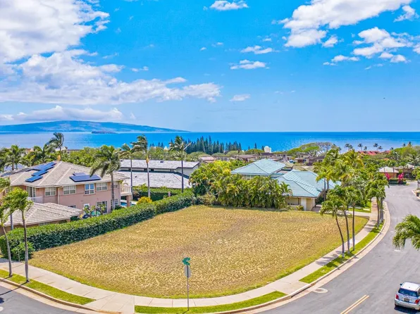 160 Manalo St, Kihei, HI 96753