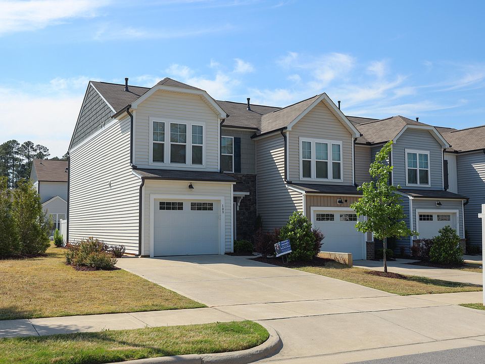 1st image of 109 Woodford Reserve Ct