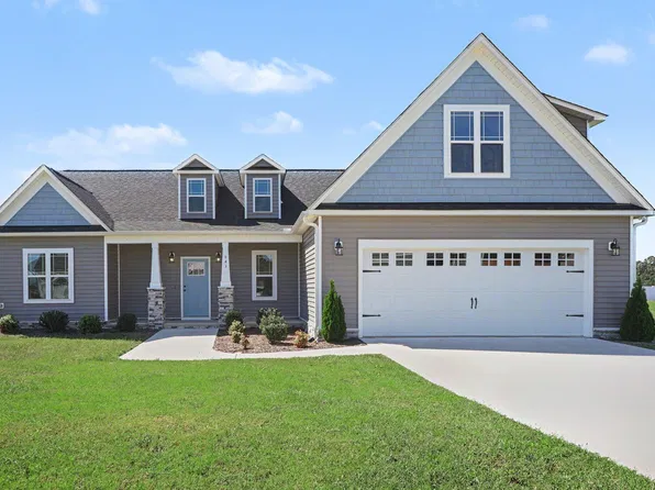 941 Olive Branch Dr, Smithfield, NC 27577