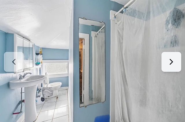 1st image of 2114B Bonnycastle Ave #3