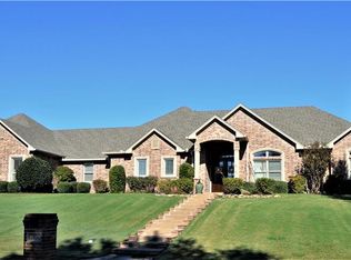 2031 Brook Arbor Ct, Mc Gregor, TX 76657